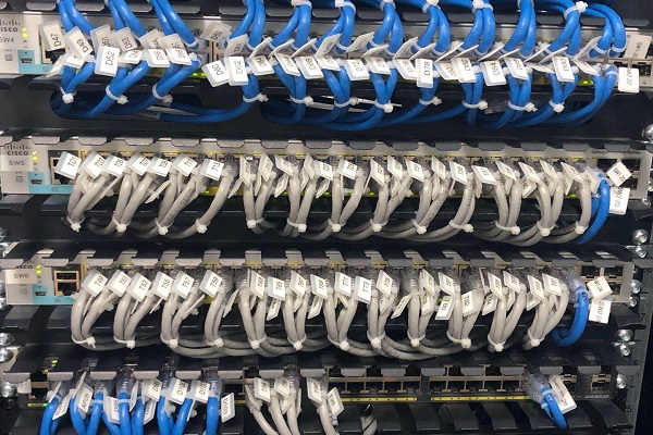 综合布线怎么样做更规范更美观?(图1) 综合布线怎么样做更规范更美观?